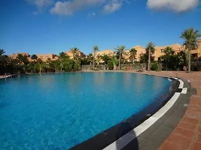 Mit Terrasse Und Gemeinschaftspool